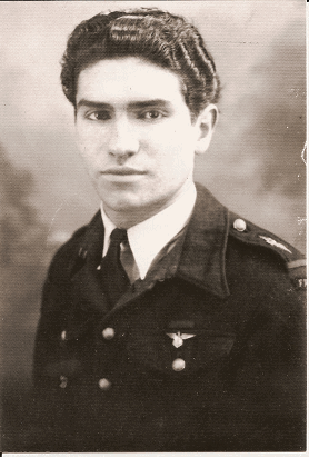 Matthias Carrasco  Londres en 1944 (proprit de Mr Carrasco)